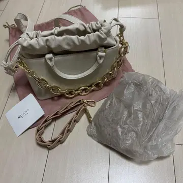 DIANA 백