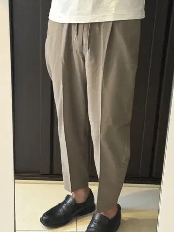 미스터 올리브 슬랙스 베이지