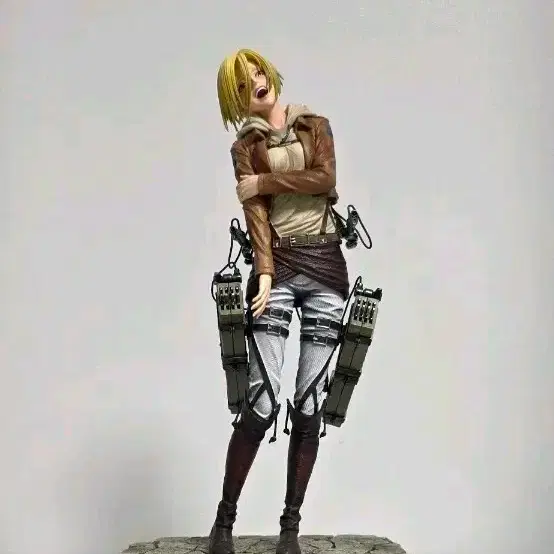 Attack on Titan Resin Figure Model Power Anime Leonhart