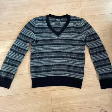 넘버 (N)나인 07aw V넥 니트 스웨터 사이즈 2