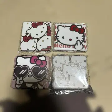 미사용 새상품 헬로키티 양면 접이식 거울