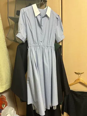 Fint 스카이블루 스트라이프 반팔 셔츠 원피스