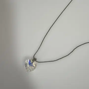 스와로브스키 하트형 목걸이