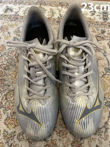 미즈노 알파 축구 스파이크 실버 23cm