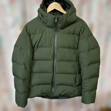 올리브 그린 후드 부착 다운 자켓 L