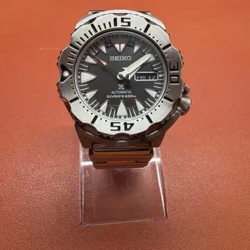 블랙 몬스터 샤크투스