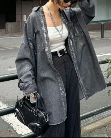 PAGE 호일 프린트 루즈 셔츠 빅 실루엣 오버 사이즈 원피스