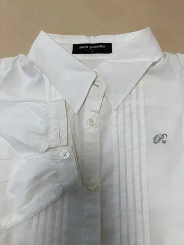 pom ponette 화이트 긴팔 셔츠