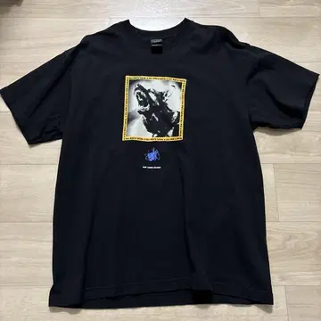 HUF 블랙 T셔츠