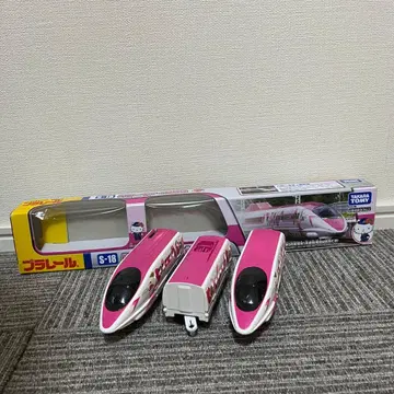 타카라토미 프라레일 S-18 헬로키티 신칸센