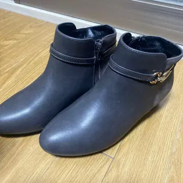 그레이 스웨이드 합성 피혁 부티 M