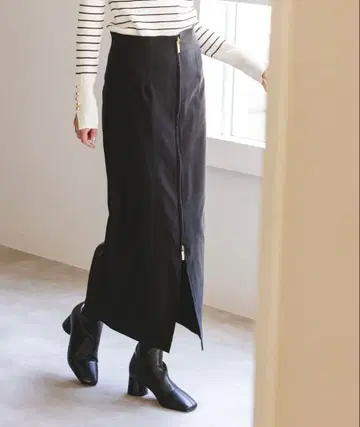 NOBLE RyNy 컴포트 스트레치 지퍼 타이트 스커트 38