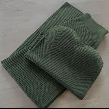 UNIQLO 마메쿠로구치 상하의 세트