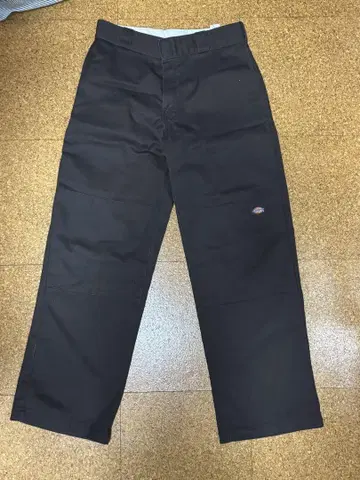 Dickies 브라운 더블니