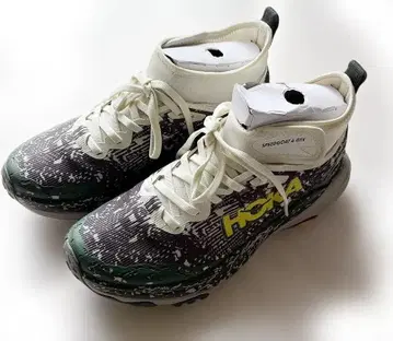 HOKA SPEEDGOAT 4 GTX 그레이/그린