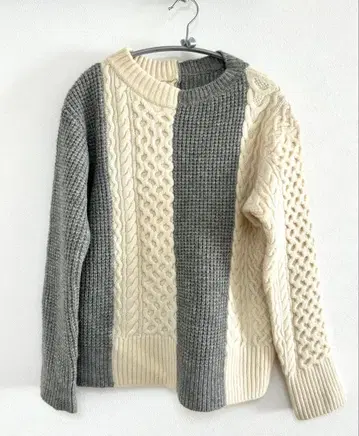 sacai 와플 절개 케이블 니트