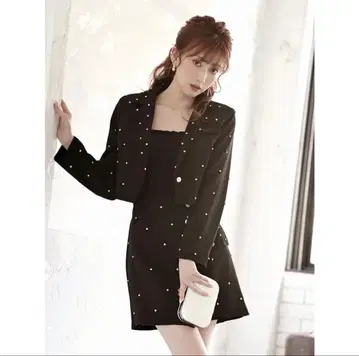 Belsia 캬바쿠라 수트 셋업 블랙 류