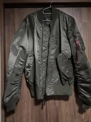 새상품급 ALPHA INDUSTRIES MA-1 올리브 그린 L