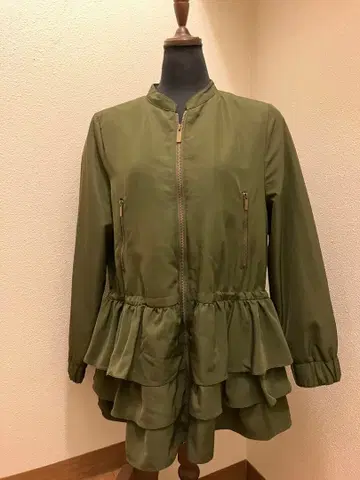 가을 가격 인하 판매 올리브색 프릴 달린 점퍼