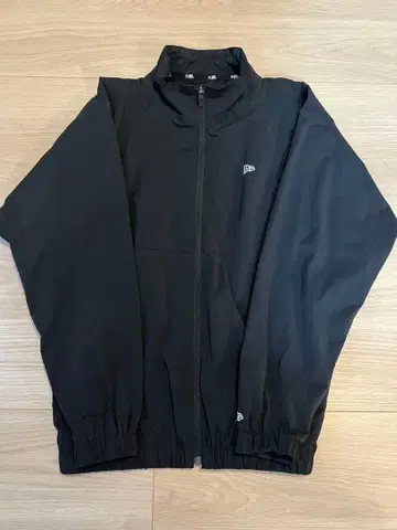 NEW ERA 나일론 자켓 블랙