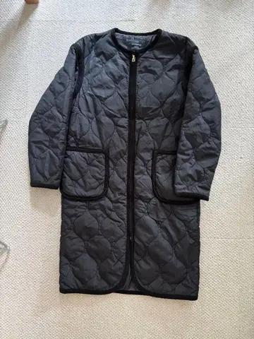 유나이티드 애로우즈, 블랙 퀼팅 롱 코트