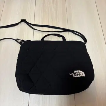 THE NORTH FACE 블랙 숄더백