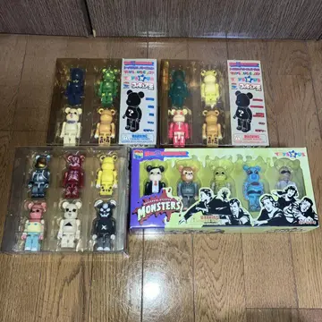 미개봉 BE@RBRICK 토이저러스 베어브릭 4종