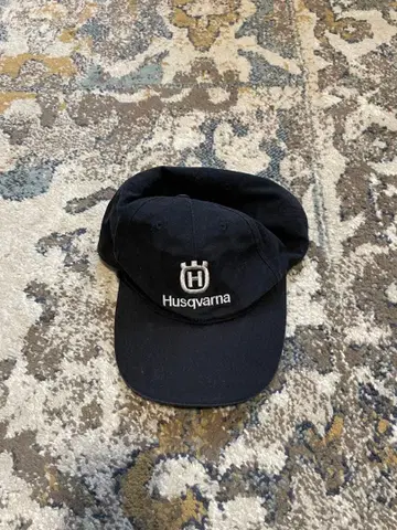 Husqvarna 블랙 캡 조정 가능