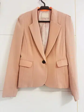 베이지 테일러드 자켓 플리츠 백