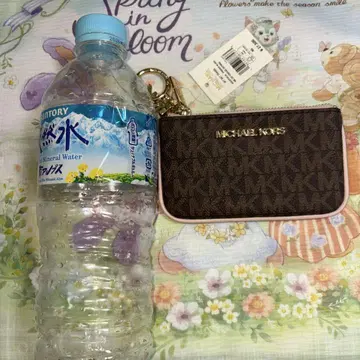MICHAEL KORS 모노그램 코인 케이스