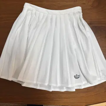 아디다스 플리츠 스커트