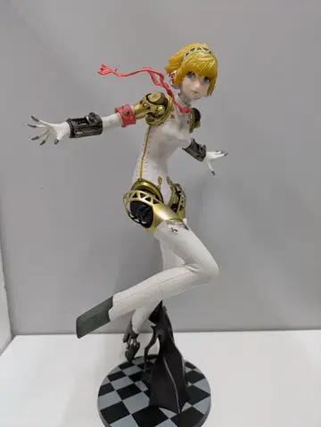 Aigis 피규어 댄스 포즈