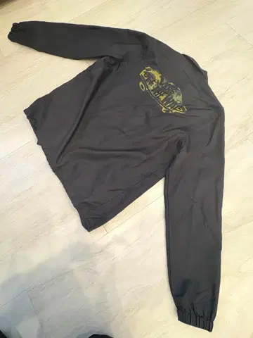 VANS 카모플라쥬 로고 자수 나일론 자켓