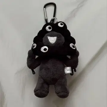 블랙 미야쿠미야쿠 키링 스탠딩