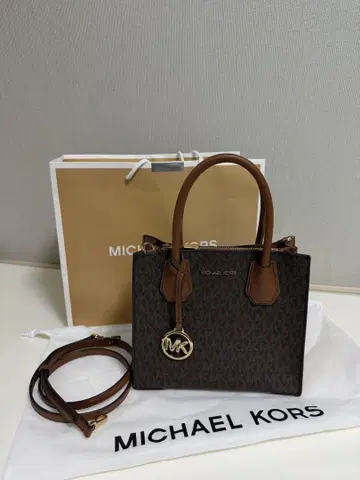 MICHAEL KORS 브라운 숄더백
