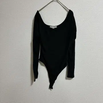 오프숄더 리브 소재 바디수트 L