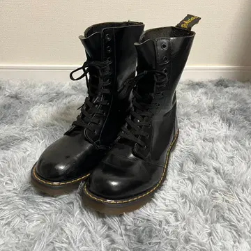 닥터마틴 잉글랜드제 10홀 화이트사 1490