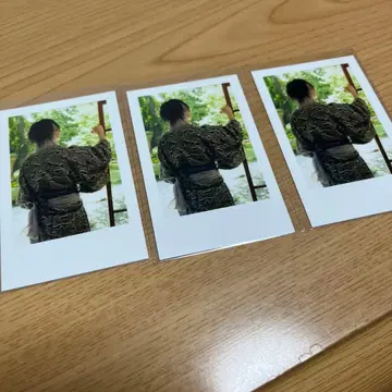 이레이스 쇼 실사 폴라로이드