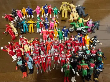 추억의 슈퍼전대 히어로 울트라맨 가면라이더 인형 묶음 판매