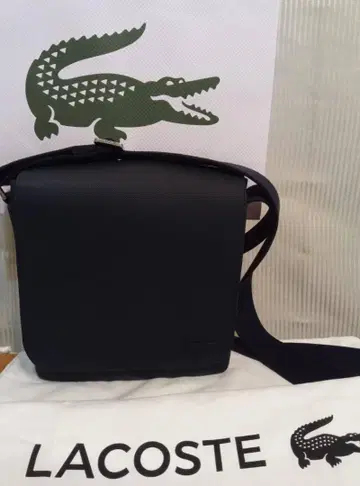 LACOSTE 블랙 숄더백