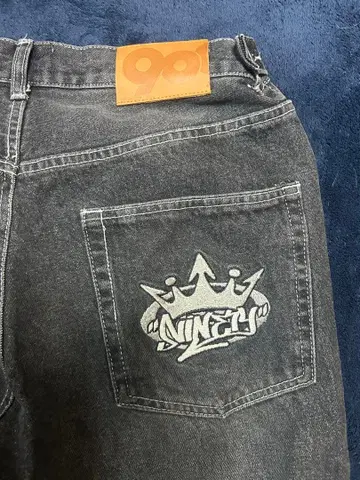 9090 younger song King Logo Hoodie