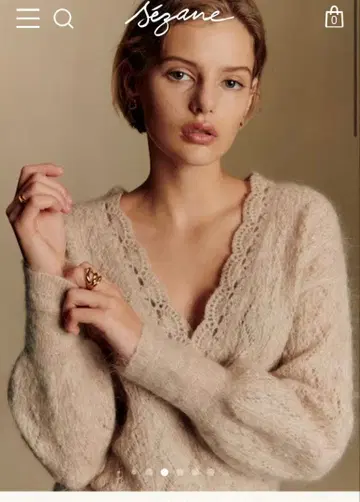 세잔느 SEZANE 프랑스 카슈쿨 니트 화이트