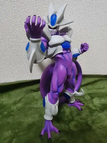 드래곤볼 쿠우라 최종 형태 피규어