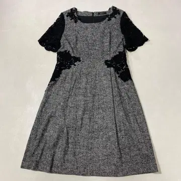 INGEBORG 스트레치 레이스 절개 턱 원피스