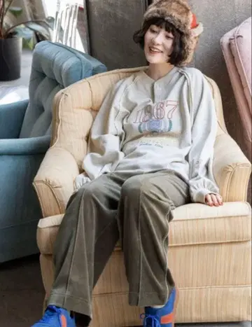 래빗 터치 벨로아 팬츠