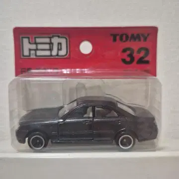 토미카 [절판품] 닛산 글로리아 블랙 [구번] 32 블리스터 팩