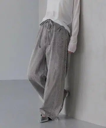 2025 이번 시즌 LOWRYSFARM 이지 배럴 데님 팬츠 M