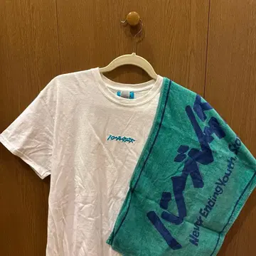 한브레더즈 스카이블루 T셔츠 M 사이즈 레어 디자인 타월 세트