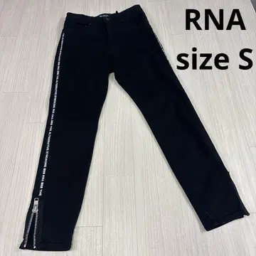 RNA 블랙 스키니 팬츠 사이드 지퍼 로고 라인 스트레치