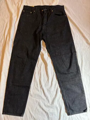 새상품급 정가 33000엔 SEVEN BY SEVEN 데님 테이퍼드